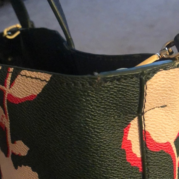 Tory Burch Kerrington Floral print tote - Picture 5 of 14